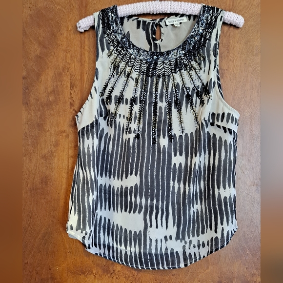 Sixes and Sevens silky sequin top - Picture 1 of 3